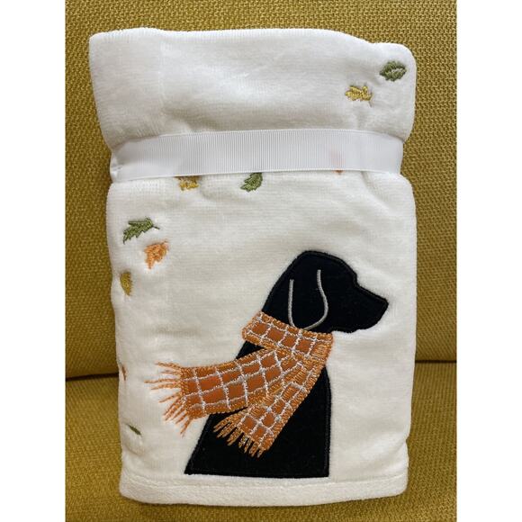 Set of 2 Black Labrador In Scarf Falling Leaves Dog Embroidered Bath Hand Towels - Picture 6 of 7